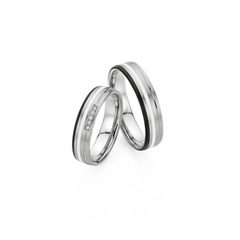 Bayer Trauringe Carbon White Kiss