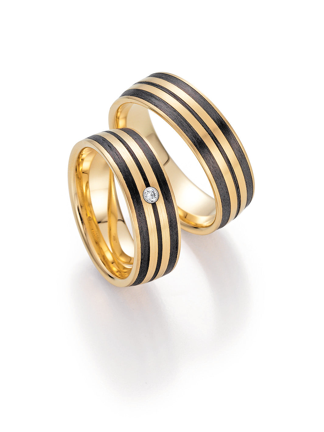 Fischer Trauringe Carbon® Love is all around