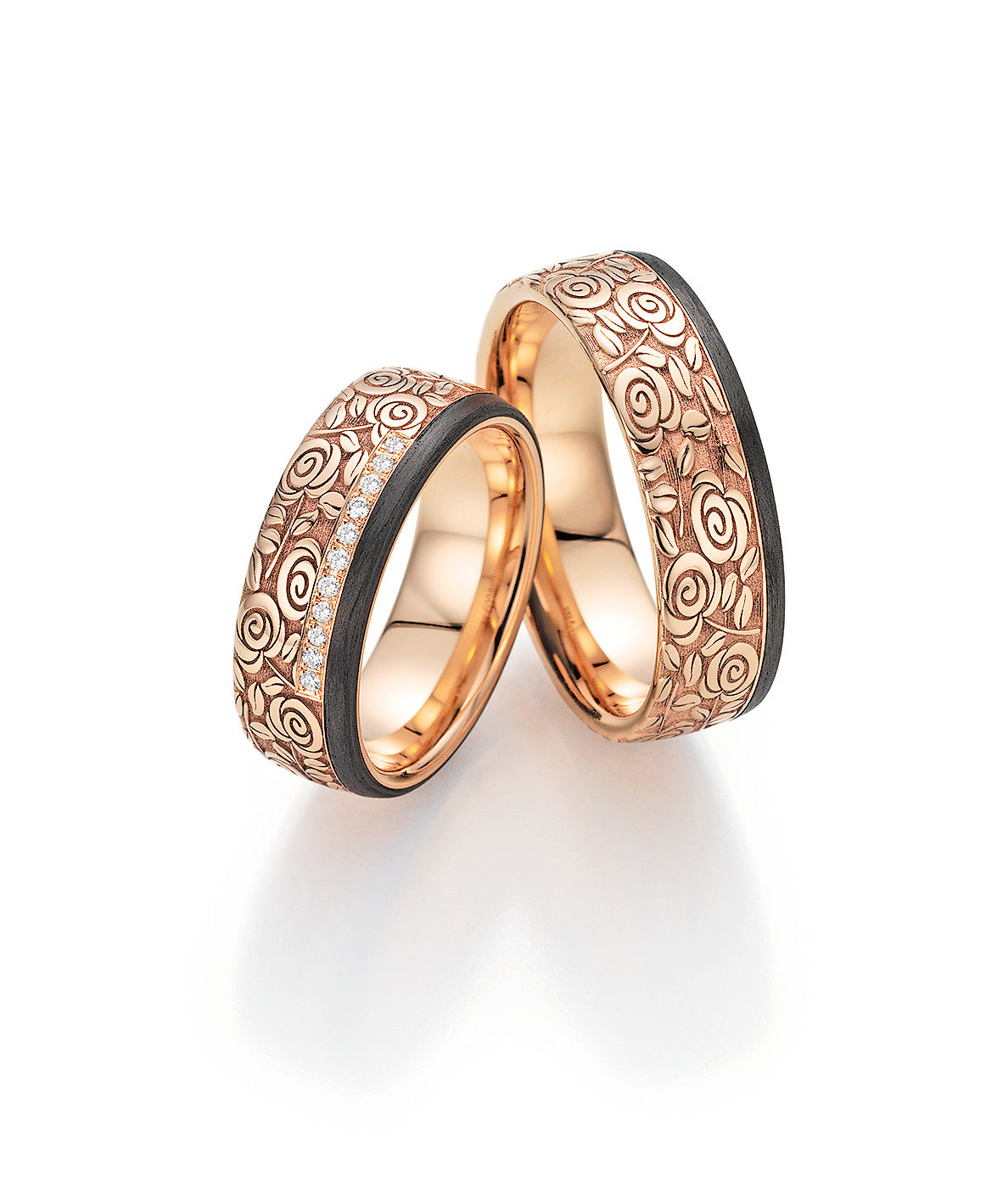 Fischer Trauringe Flora mit Carbon® Farbtupfer